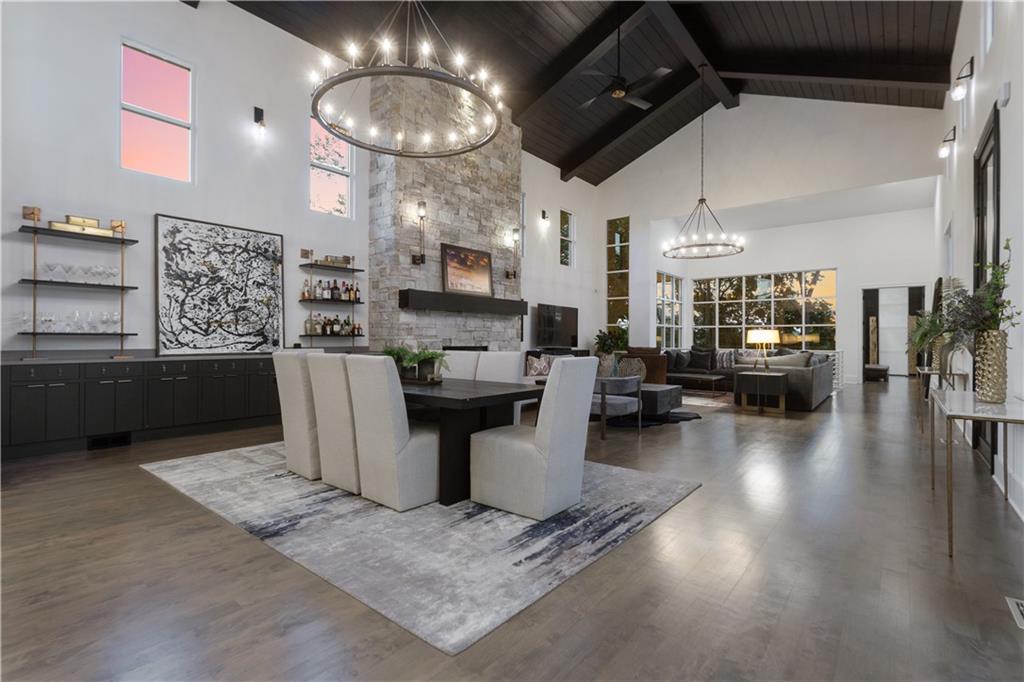 Homes for Sale in Parkville, MO 64152 | 6949  Watson’s Country Lane