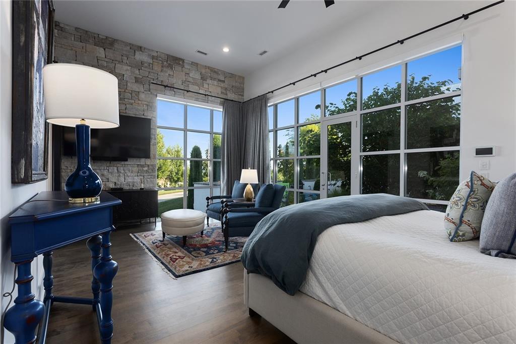 Homes for Sale in Parkville, MO 64152 | 6949  Watson’s Country Lane