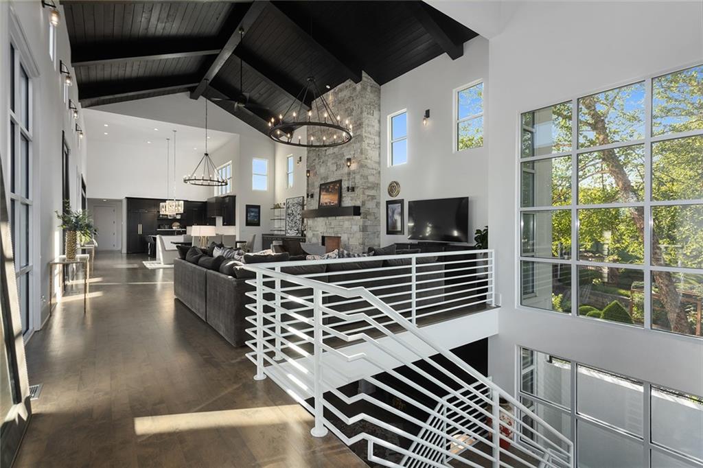 Homes for Sale in Parkville, MO 64152 | 6949  Watson’s Country Lane