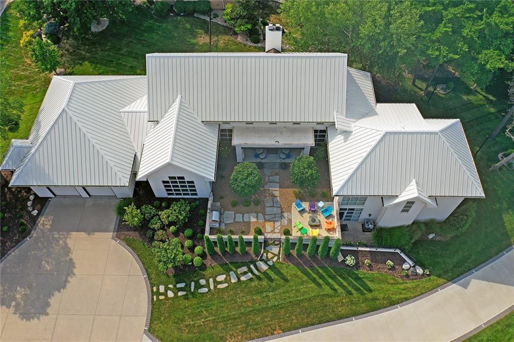 Homes for Sale in Parkville, MO 64152 | 6949  Watson’s Country Lane