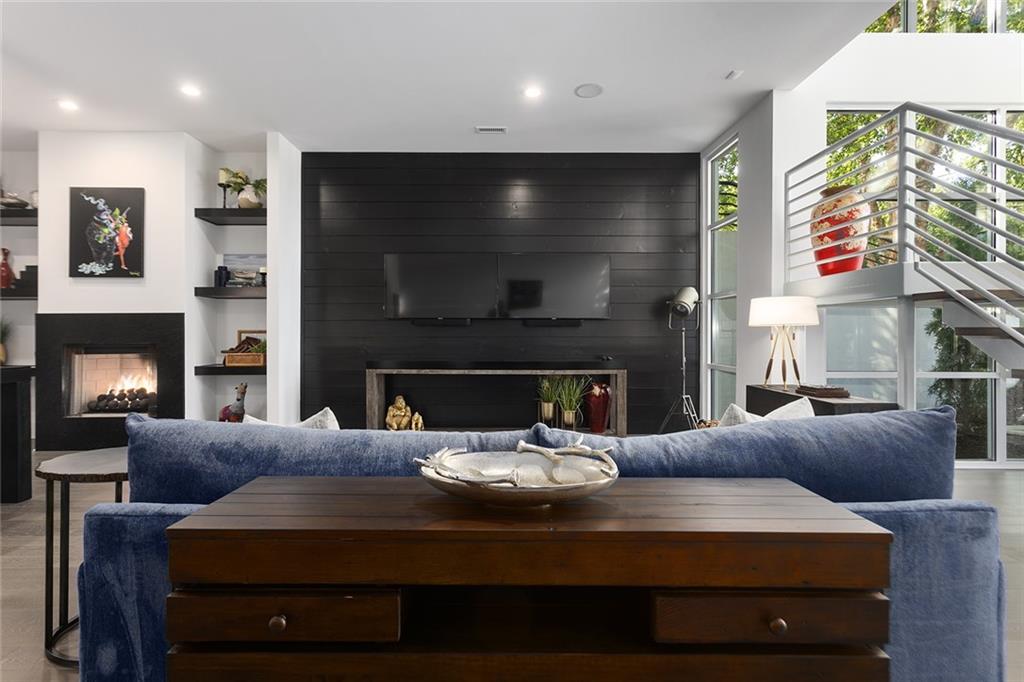 Homes for Sale in Parkville, MO 64152 | 6949  Watson’s Country Lane