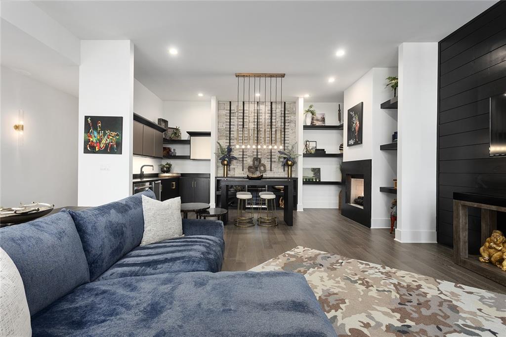 Homes for Sale in Parkville, MO 64152 | 6949  Watson’s Country Lane