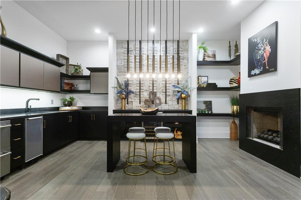 Homes for Sale in Parkville, MO 64152 | 6949  Watson’s Country Lane