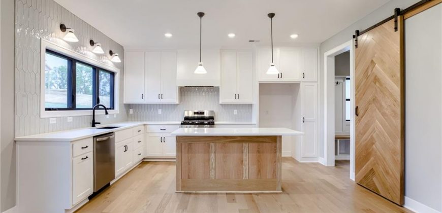 Homes for Sale in Liberty, MO 64068 | 1989  Longview Drive