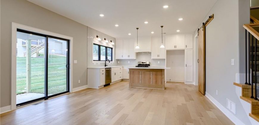 Homes for Sale in Liberty, MO 64068 | 1989  Longview Drive