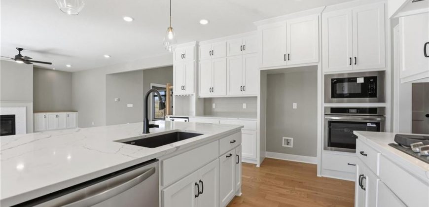 Homes for Sale in Kansas City, MO 64157 | 7509 NE 103rd Terrace