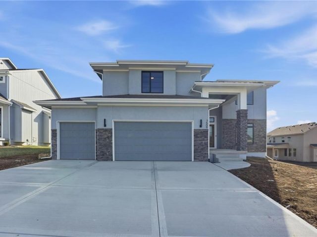 Homes for Sale in Kansas City, MO 64157 | 7509 NE 103rd Terrace