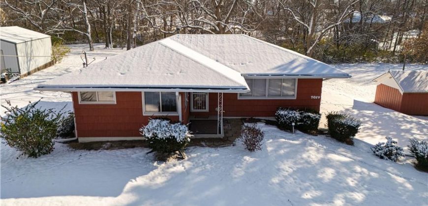 Homes for Sale in Pleasant Valley, MO 64068 | 7019 N Elm Street