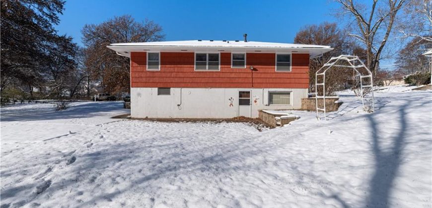 Homes for Sale in Pleasant Valley, MO 64068 | 7019 N Elm Street