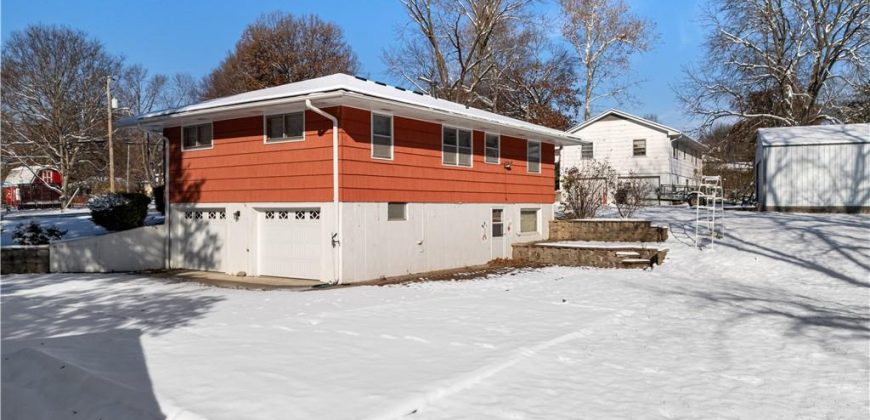 Homes for Sale in Pleasant Valley, MO 64068 | 7019 N Elm Street