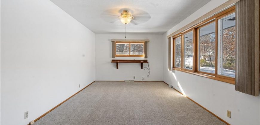 Homes for Sale in Pleasant Valley, MO 64068 | 7019 N Elm Street