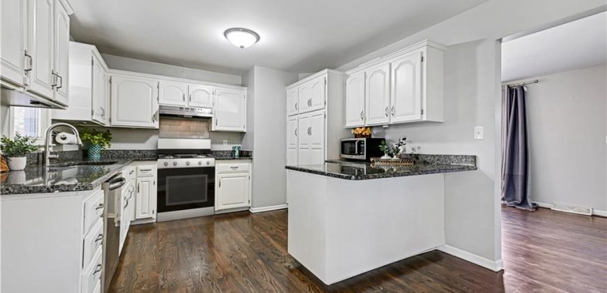 Homes for Sale in Kansas City, MO 64116 | 657 NE Russell Road