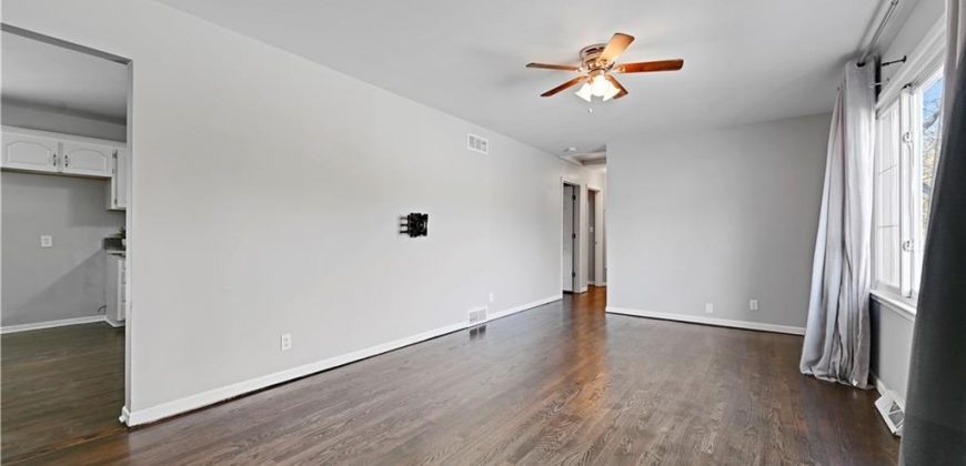 Homes for Sale in Kansas City, MO 64116 | 657 NE Russell Road
