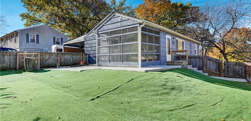 Homes for Sale in Kansas City, MO 64116 | 657 NE Russell Road