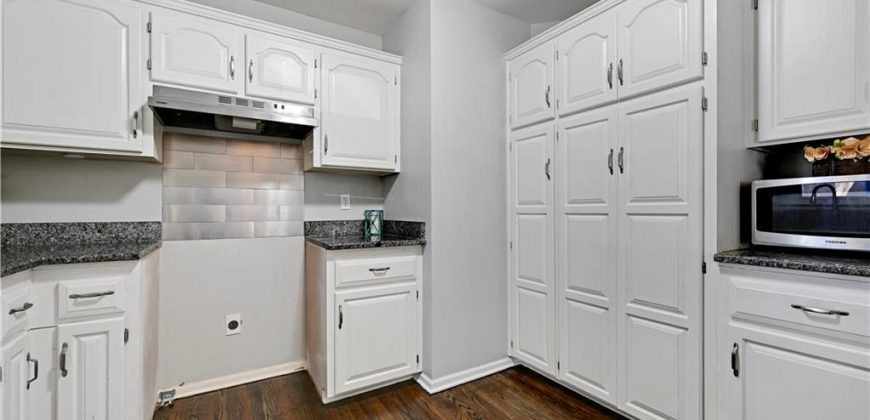 Homes for Sale in Kansas City, MO 64116 | 657 NE Russell Road