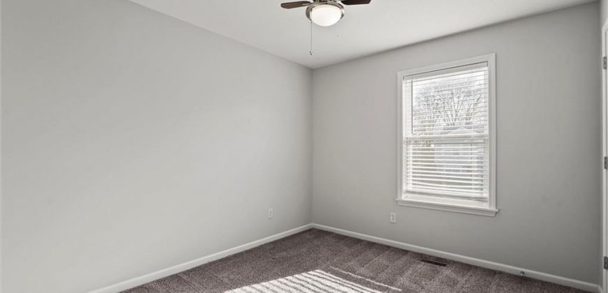 Homes for Sale in Smithville, MO 64089 | 1006  Buttercup Street