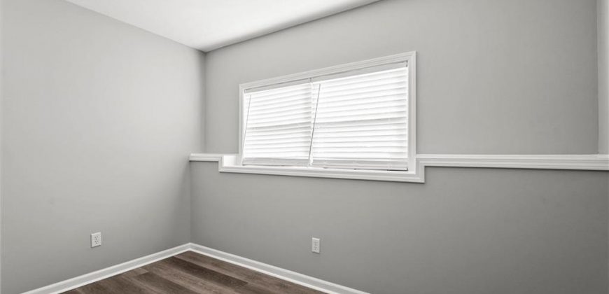 Homes for Sale in Smithville, MO 64089 | 1006  Buttercup Street