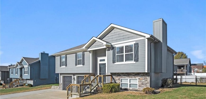 Homes for Sale in Smithville, MO 64089 | 1006  Buttercup Street