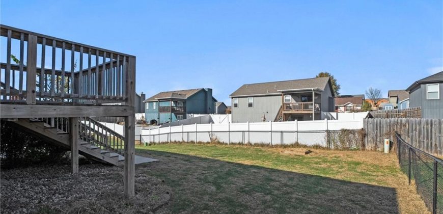 Homes for Sale in Smithville, MO 64089 | 1006  Buttercup Street