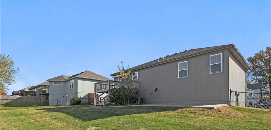 Homes for Sale in Smithville, MO 64089 | 1006  Buttercup Street