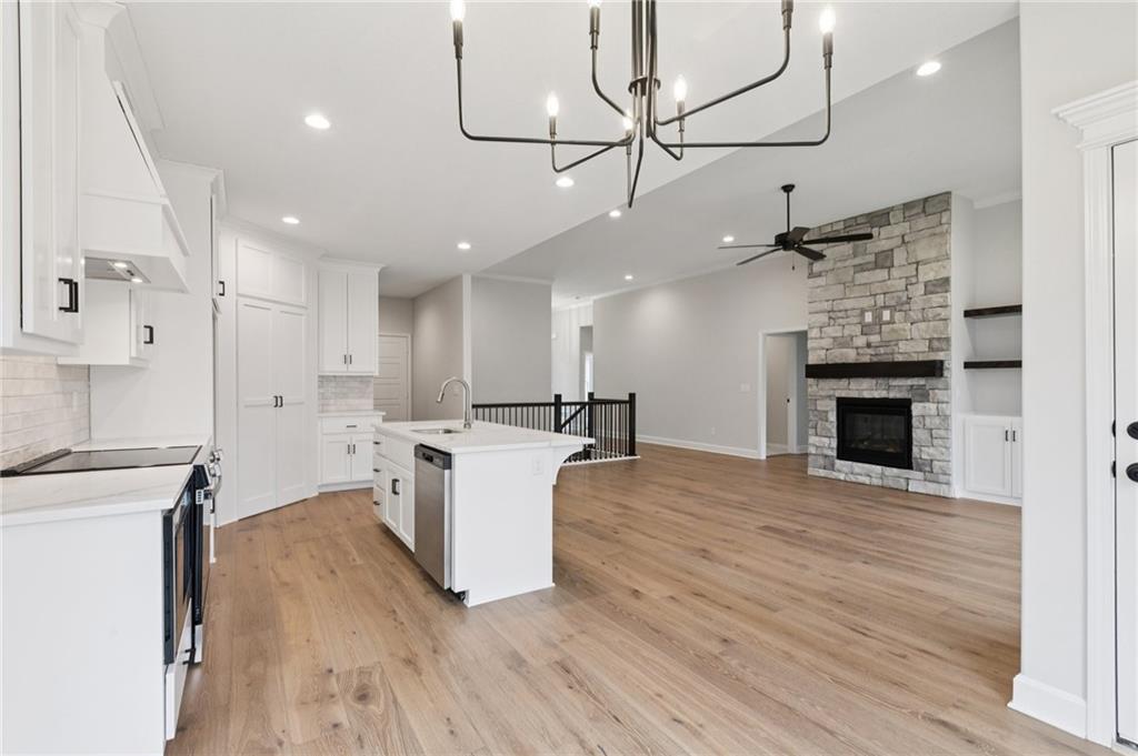 Homes for Sale in Kearney, MO 64060 | 1300  Melissa Court