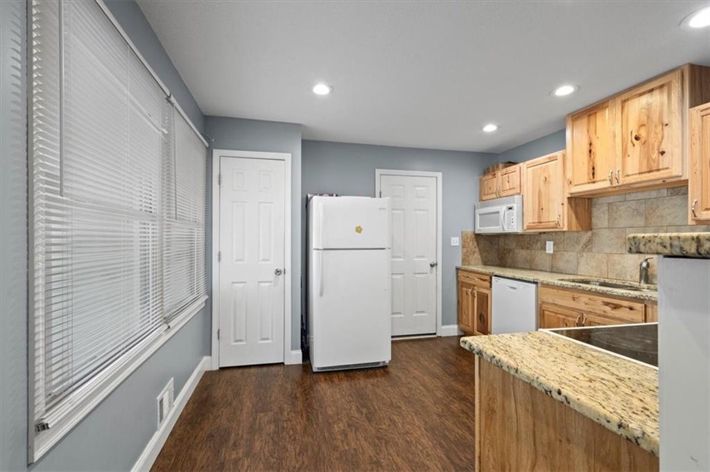 Homes for Sale in Kansas City, MO 64119 | 225 E Whittier Street