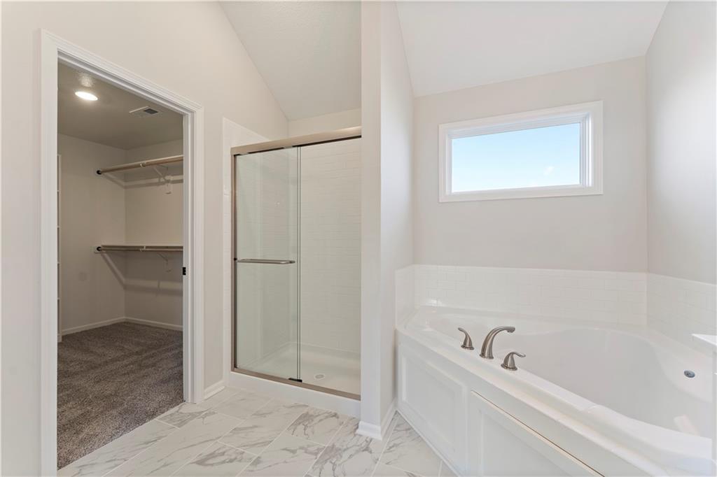 Homes for Sale in Kansas City, MO 64156 | 11803 N Bellaire Avenue