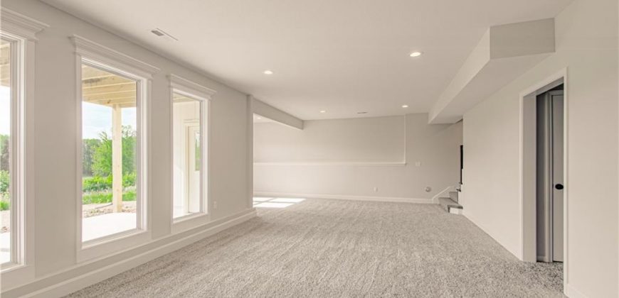 Homes for Sale in Kansas City, MO 64157 | 9810 N Laurel Avenue