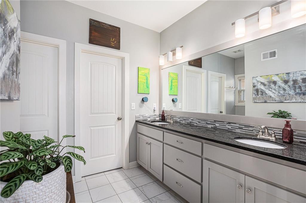 Homes for Sale in Kansas City, MO 64116 | 406 E 31st Avenue