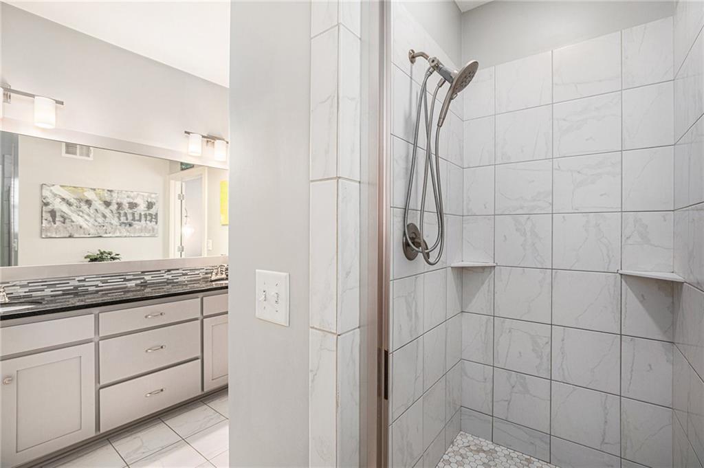 Homes for Sale in Kansas City, MO 64116 | 406 E 31st Avenue