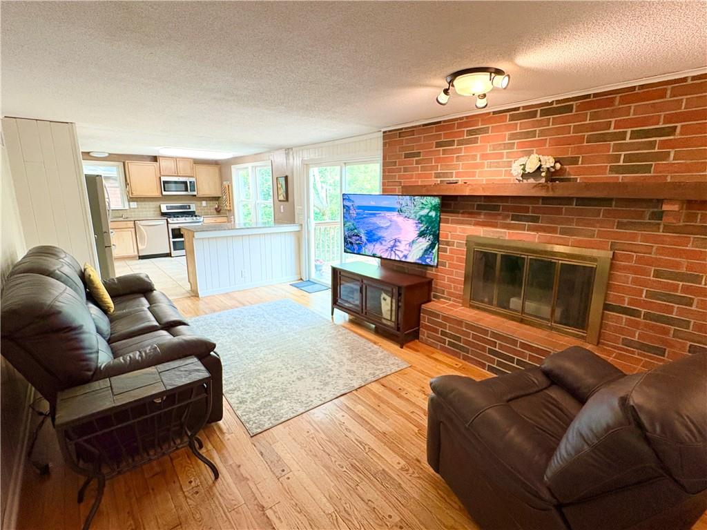 Homes for Sale in Kansas City, MO 64152 | 6607  QUAIL RUN Drive