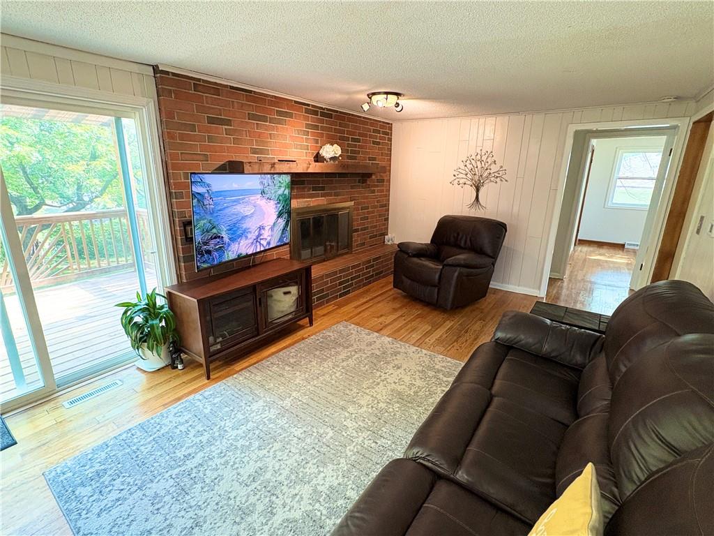 Homes for Sale in Kansas City, MO 64152 | 6607  QUAIL RUN Drive