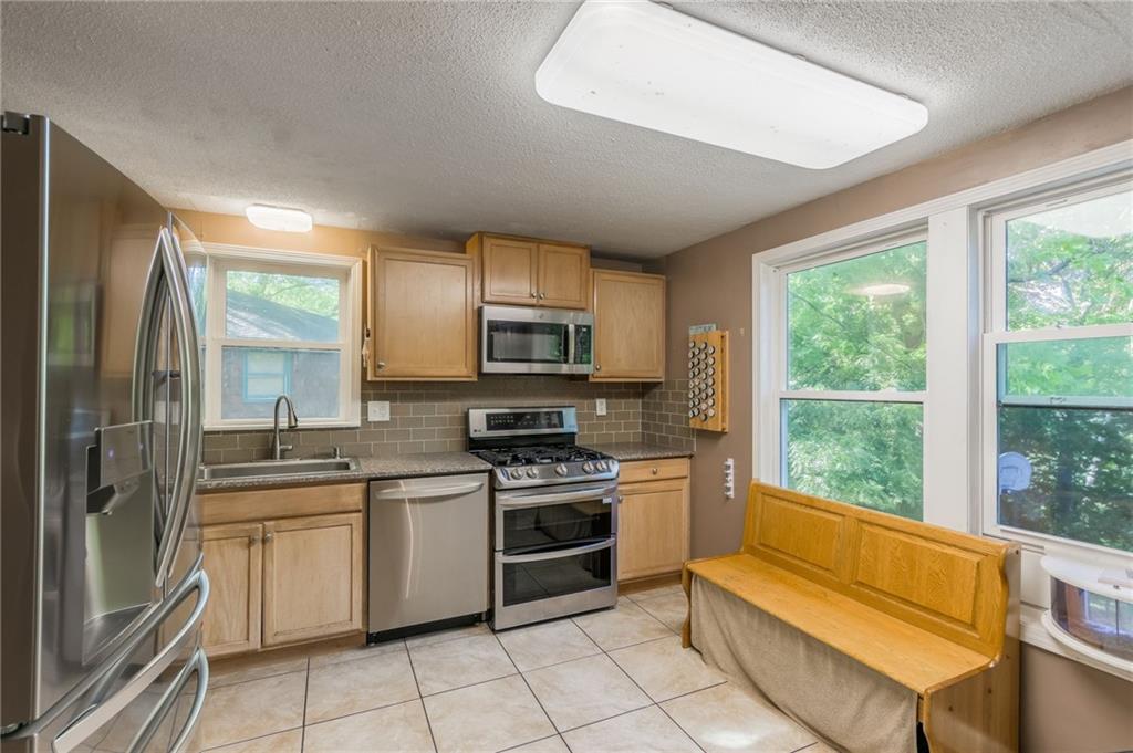 Homes for Sale in Kansas City, MO 64152 | 6607  QUAIL RUN Drive