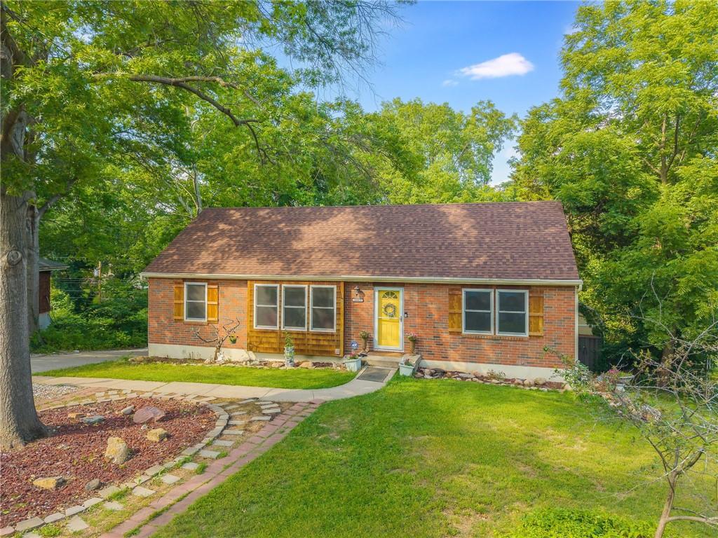 Homes for Sale in Kansas City, MO 64152 | 6607  QUAIL RUN Drive