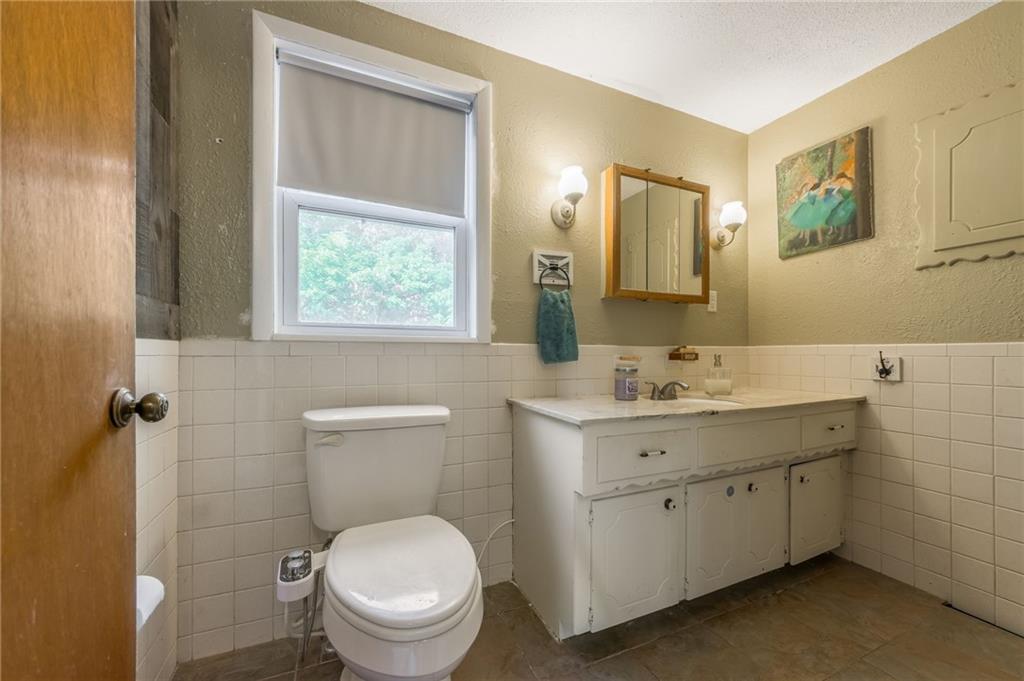 Homes for Sale in Kansas City, MO 64152 | 6607  QUAIL RUN Drive