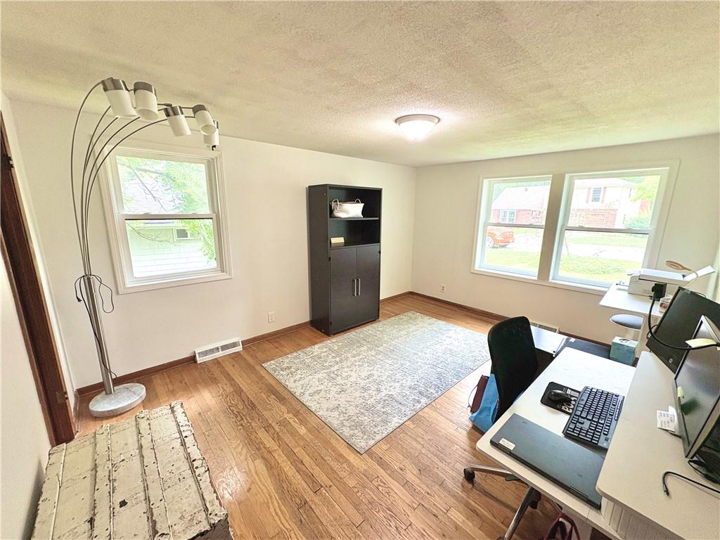 Homes for Sale in Kansas City, MO 64152 | 6607  QUAIL RUN Drive