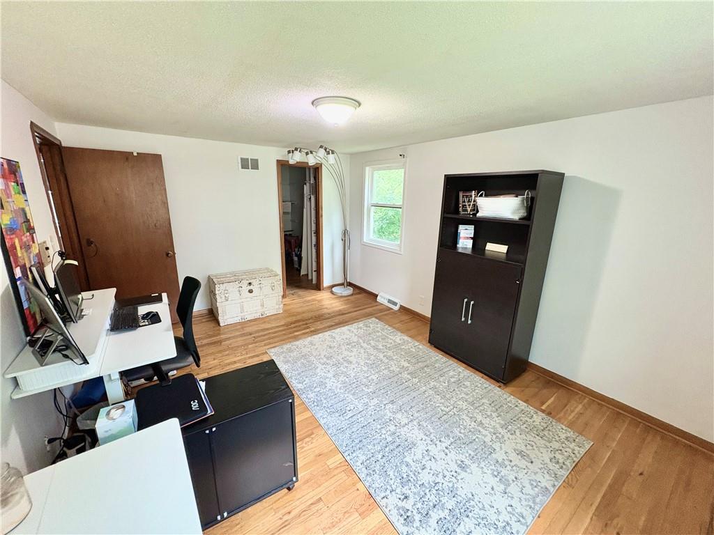 Homes for Sale in Kansas City, MO 64152 | 6607  QUAIL RUN Drive