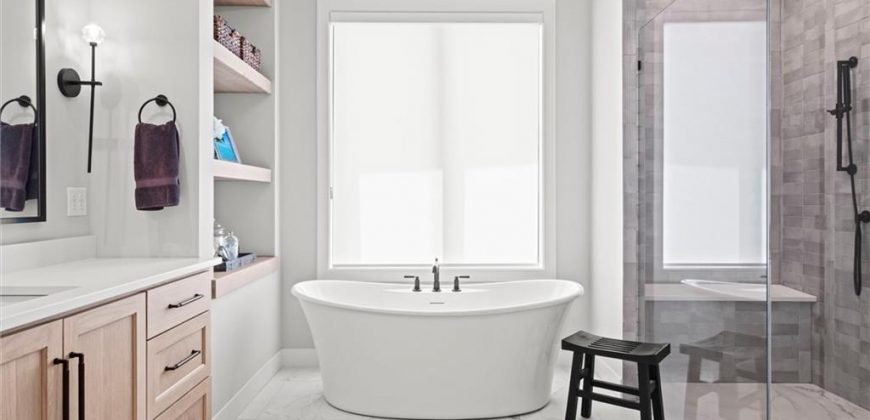 Homes for Sale in Parkville, MO 64152 | 7390 N National Drive