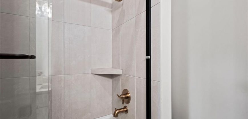 Homes for Sale in Parkville, MO 64152 | 7390 N National Drive