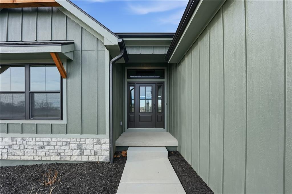 Homes for Sale in Kansas City, MO 64165 | 12160 N Tracy Avenue