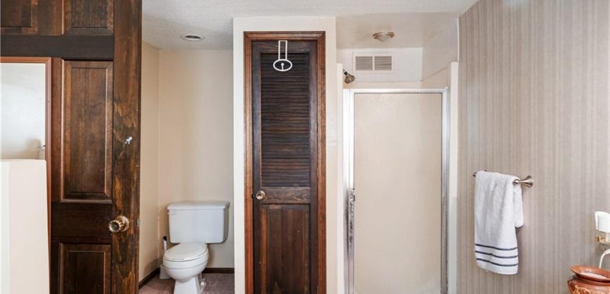 Homes for Sale in Parkville, MO 64152 | 10315 NW Mirror Lake Drive