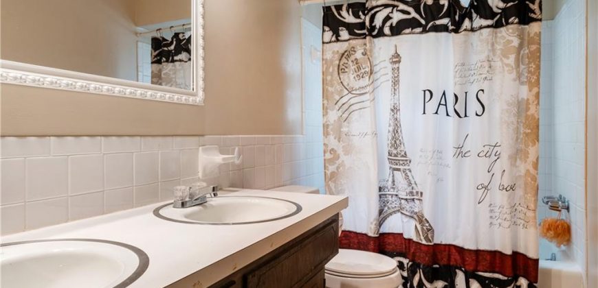 Homes for Sale in Parkville, MO 64152 | 10315 NW Mirror Lake Drive