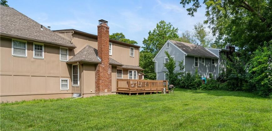 Homes for Sale in Parkville, MO 64152 | 10315 NW Mirror Lake Drive