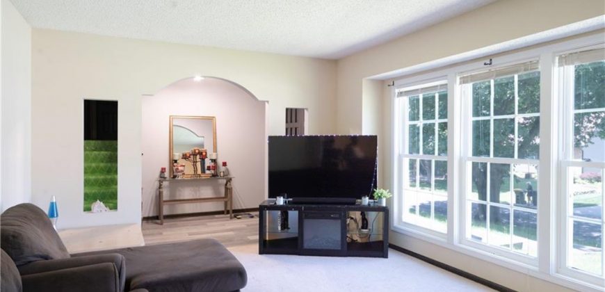 Homes for Sale in Parkville, MO 64152 | 10315 NW Mirror Lake Drive