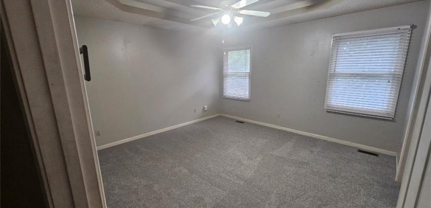 Homes for Sale in Kansas City, MO 64155 | 1408 NE 101st Terrace