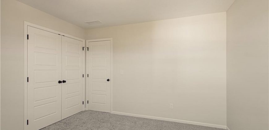 Homes for Sale in Kansas City, MO 64157 | 9916 N Manning Avenue