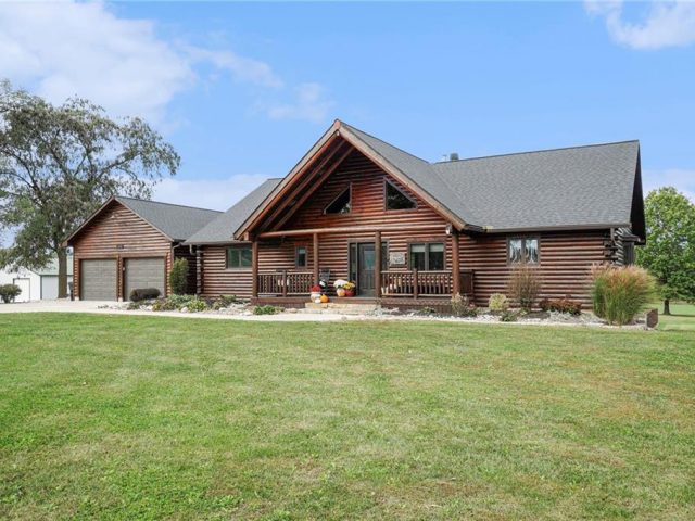 Homes for Sale in Kearney, MO 64060 | 16422 NE 138th Street