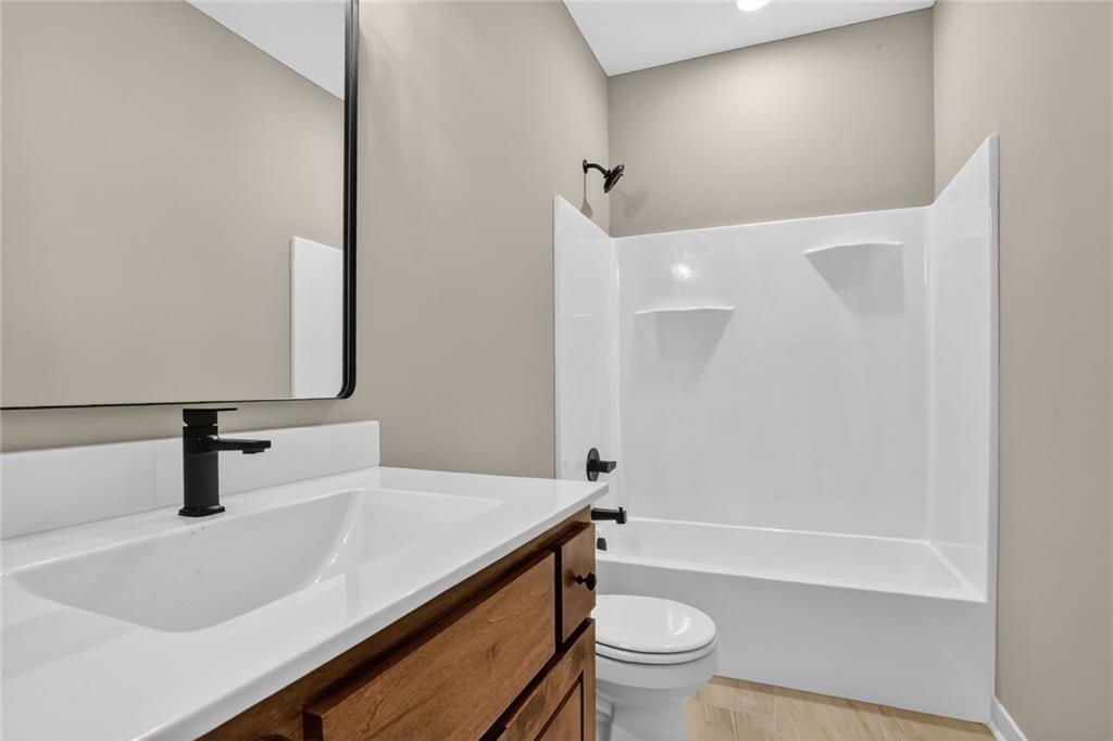 Homes for Sale in Parkville, MO 64152 | 16243  Giorgia Street