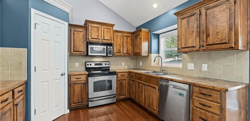 Homes for Sale in Kansas City, MO 64155 | 708 NE 99TH Street