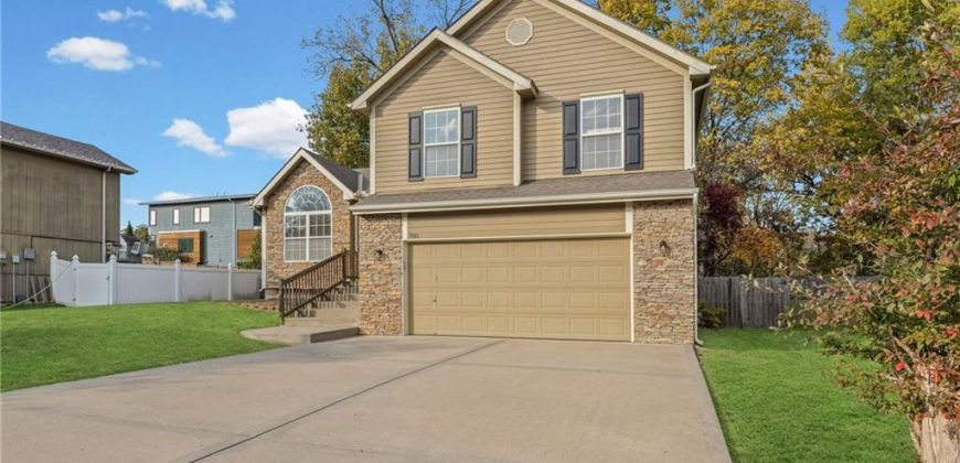 Homes for Sale in Kansas City, MO 64155 | 708 NE 99TH Street